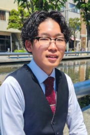 藤堂亮